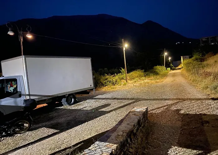 Parking& Bakiaj 营地